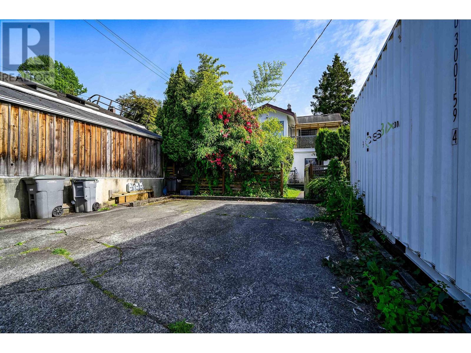 3439 Dundas Street, Vancouver, British Columbia  V5K 1R9 - Photo 6 - R3012960