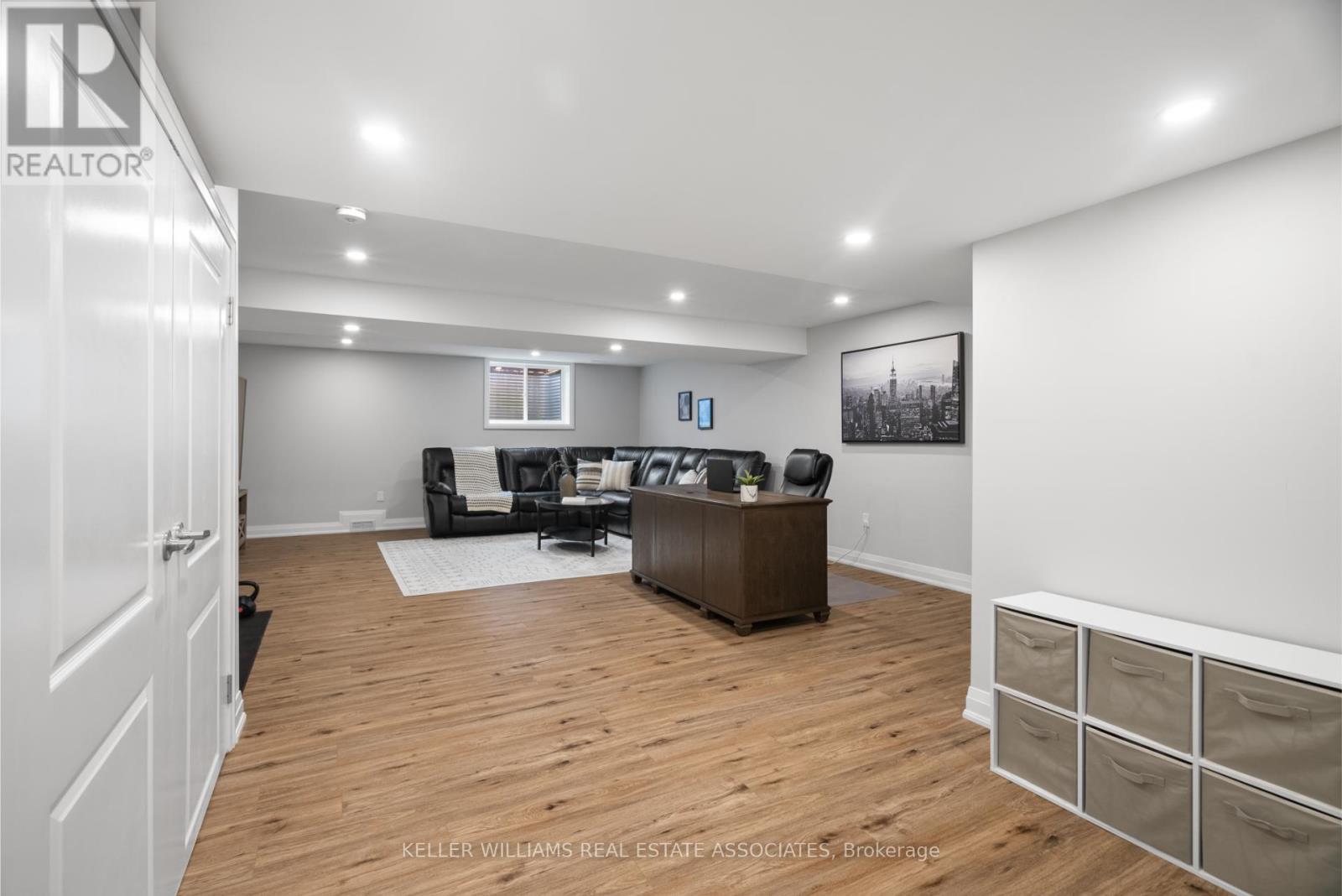 6 - 118 Simmonds Drive, Guelph, Ontario  N1E 7L8 - Photo 29 - X12207152
