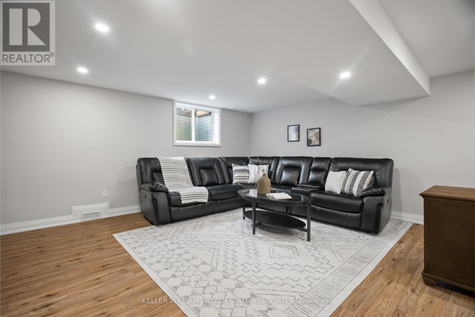 6 - 118 Simmonds Drive, Guelph, Ontario  N1E 7L8 - Photo 32 - X12207152