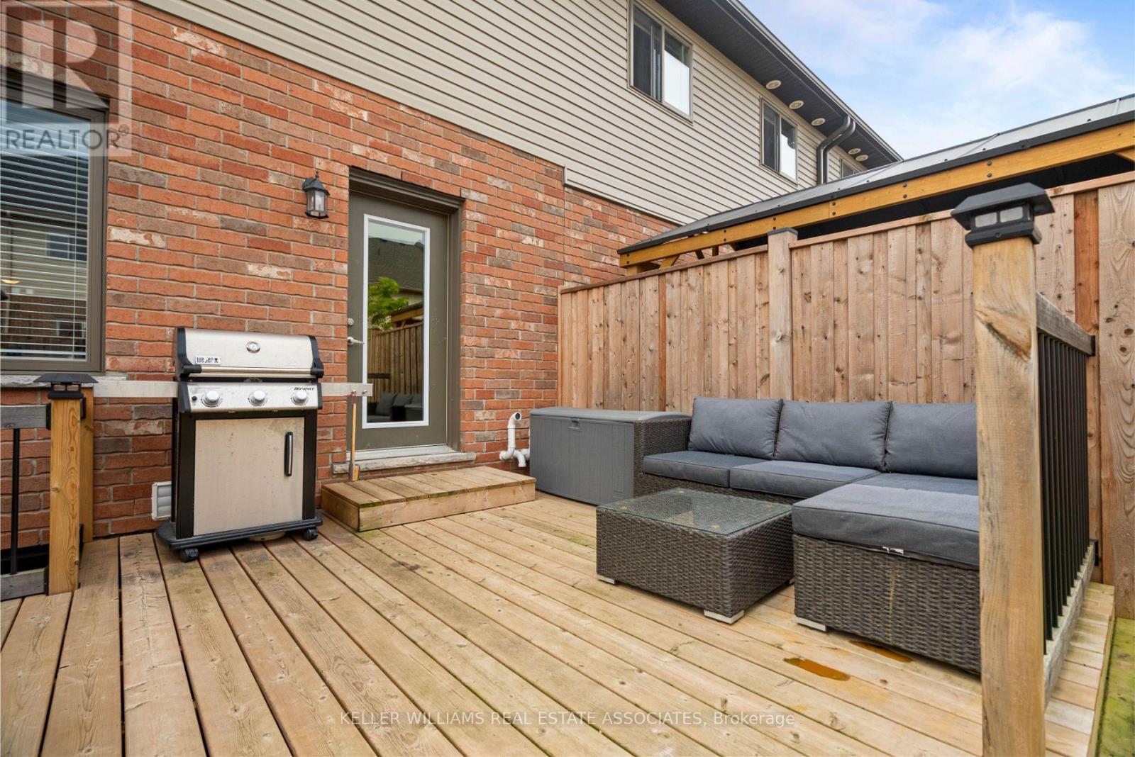 6 - 118 Simmonds Drive, Guelph, Ontario  N1E 7L8 - Photo 37 - X12207152