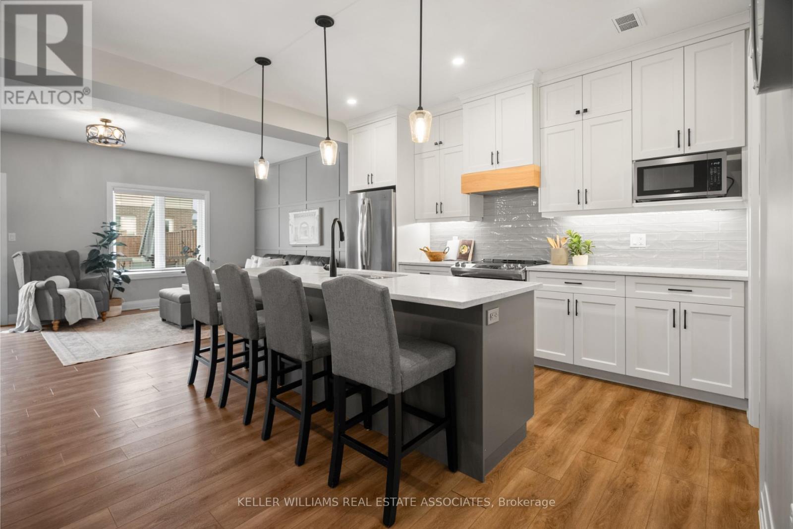 6 - 118 Simmonds Drive, Guelph, Ontario  N1E 7L8 - Photo 4 - X12207152