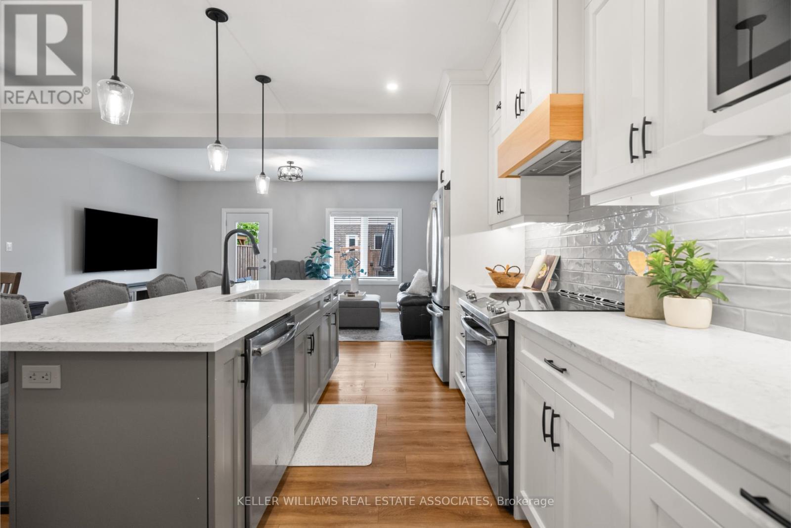 6 - 118 Simmonds Drive, Guelph, Ontario  N1E 7L8 - Photo 6 - X12207152