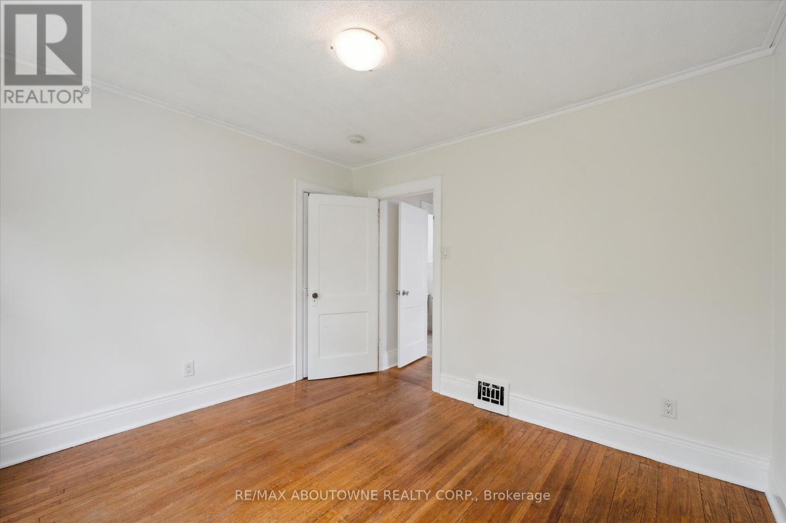 289 Houghton Avenue S, Hamilton, Ontario  L8K 2N4 - Photo 28 - X12207160