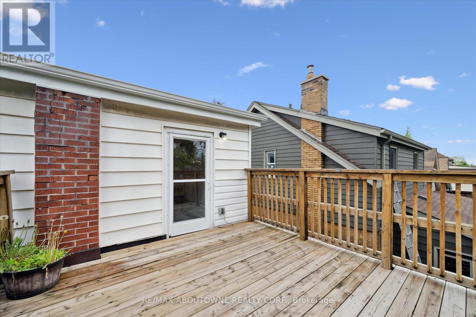 289 Houghton Avenue S, Hamilton, Ontario  L8K 2N4 - Photo 30 - X12207160
