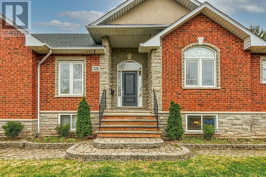 338 Central Avenue, Grimsby, Ontario  L3M 4W7 - Photo 6 - X12207187