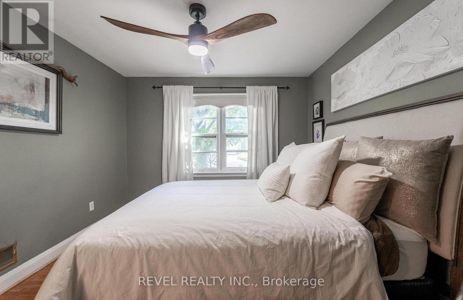 31 Academy Street, Hamilton, Ontario  L9G 2X8 - Photo 19 - X12207237