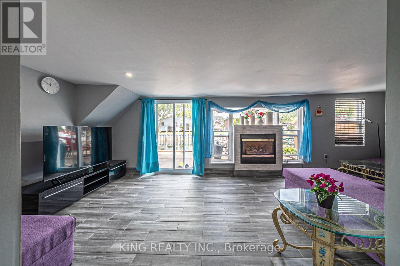 42 Wahneta Avenue, Lasalle, Ontario  N9J 1T7 - Photo 8 - X12207263