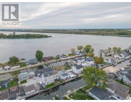 42 WAHNETA AVENUE, LaSalle, Ontario