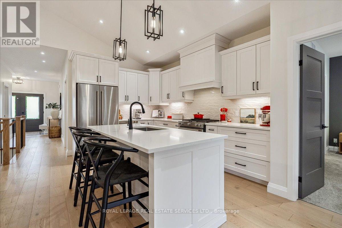 9 Hare Street, Norfolk, Ontario  N0E 1Y0 - Photo 8 - X12207277