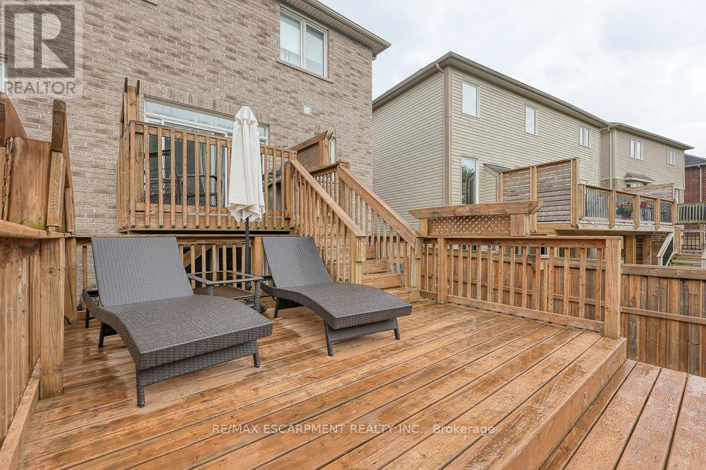 37 Lambert Crescent, Brantford, Ontario  N3T 0E8 - Photo 44 - X12207296