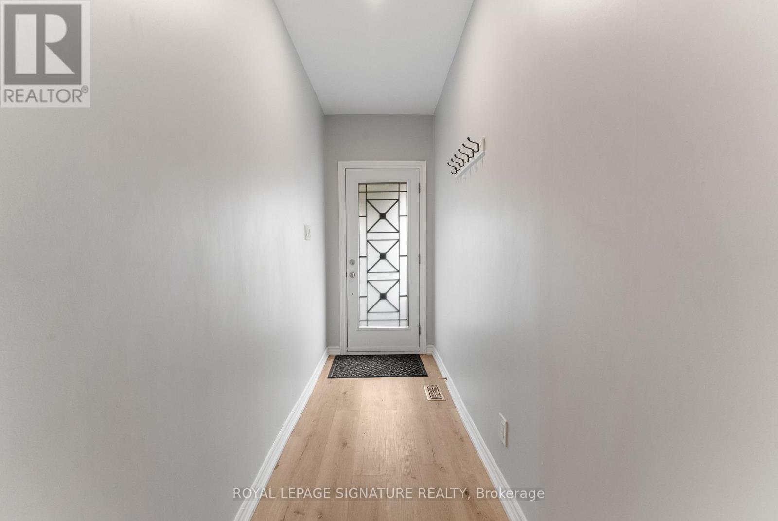 1 - 1045 Cannon Street E, Hamilton, Ontario  L8L 2H4 - Photo 5 - X12207315
