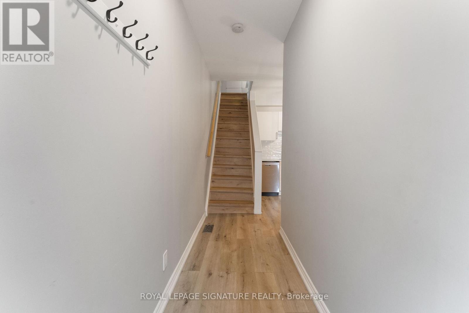 1 - 1045 Cannon Street E, Hamilton, Ontario  L8L 2H4 - Photo 6 - X12207315
