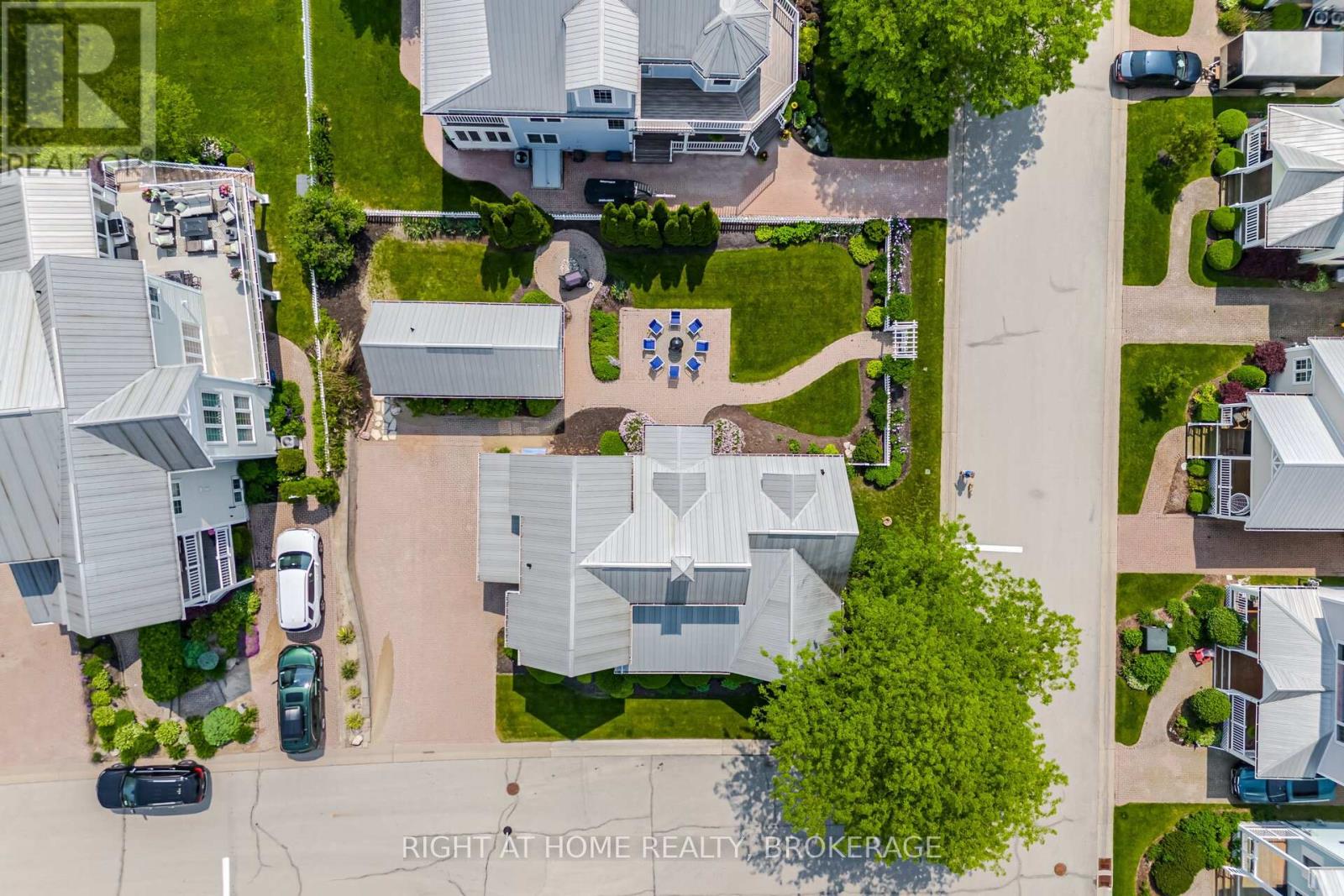 40 Promenade Way, Fort Erie (Crystal Beach), Ontario  L0S 1B0 - Photo 2 - X12207340