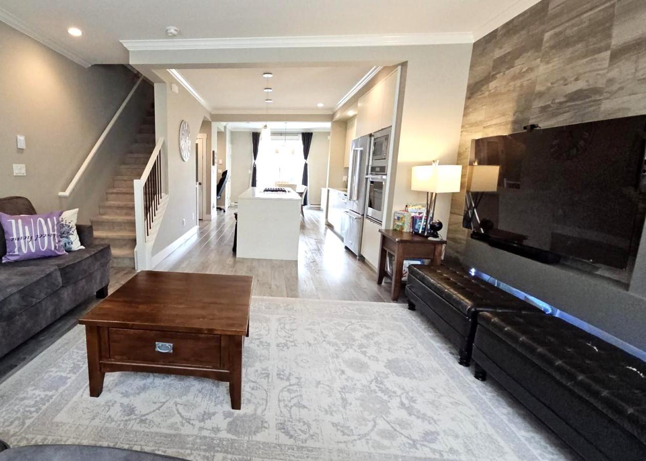 Property at 148 16488 64 AVENUE image 3