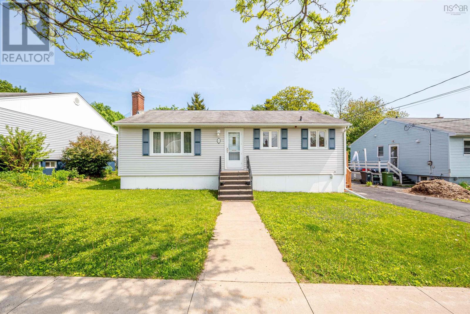 22 Moira Street, Dartmouth, Nova Scotia  B3A 3K7 - Photo 1 - 202513929