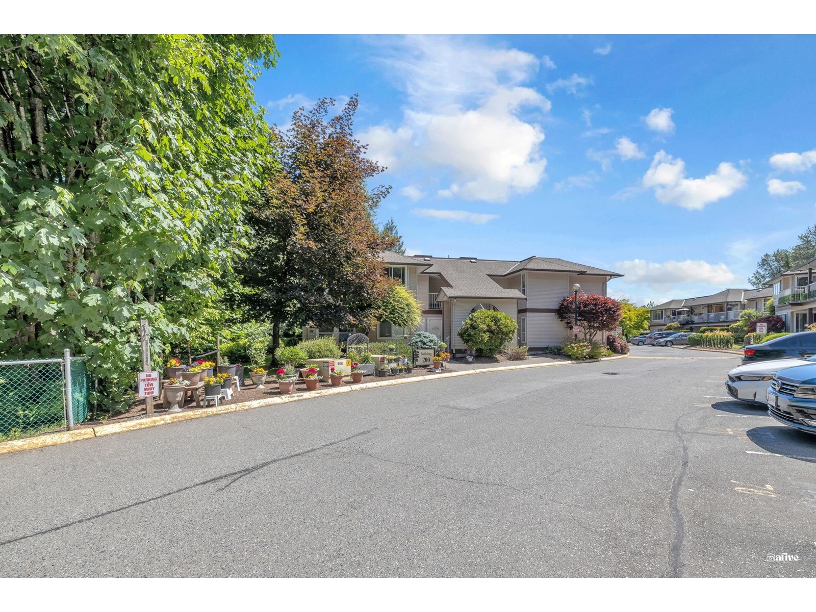 Property at 202 1750 MCKENZIE ROAD image 3