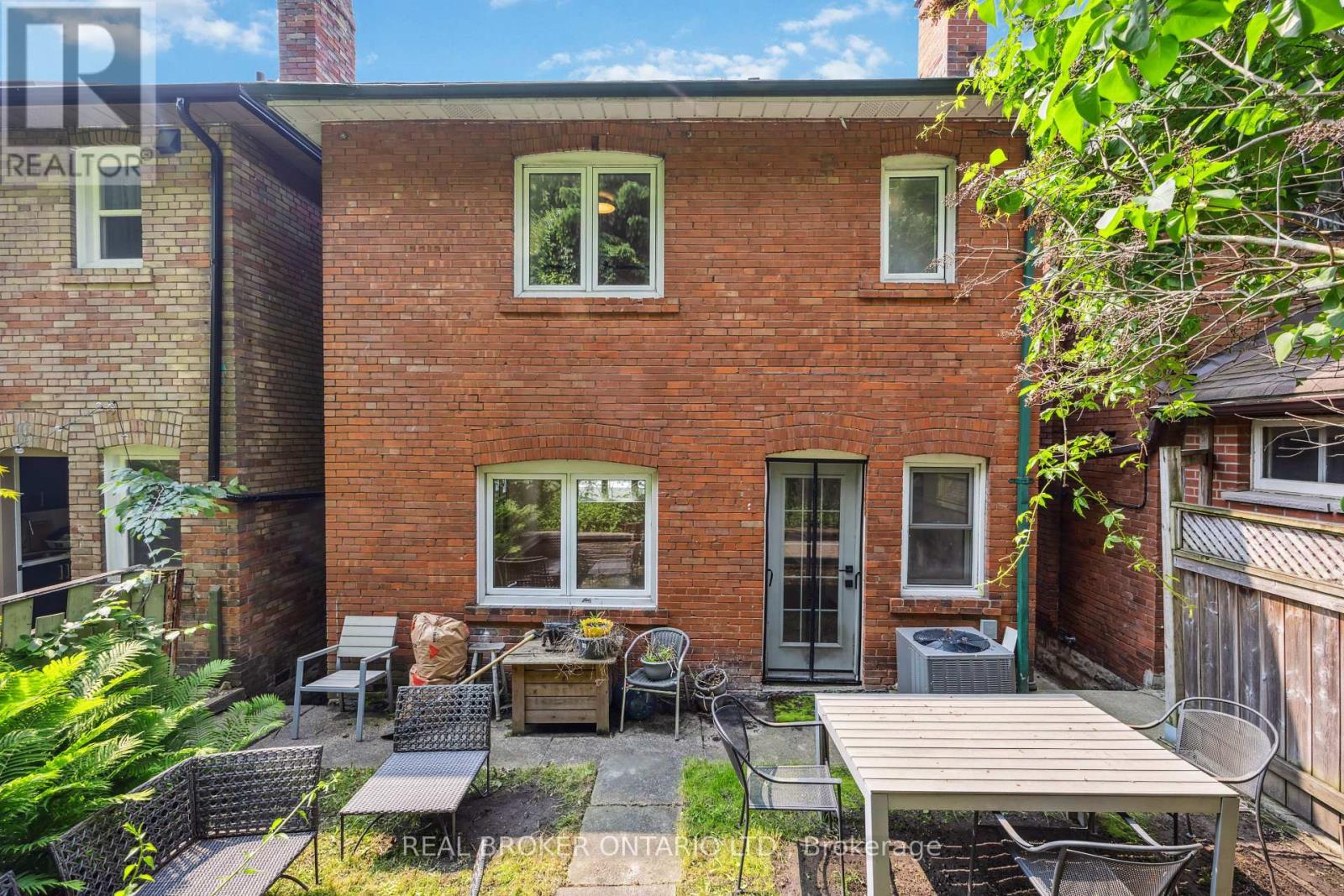 658 Davenport Road, Toronto, Ontario  M5R 1K9 - Photo 37 - C12207520