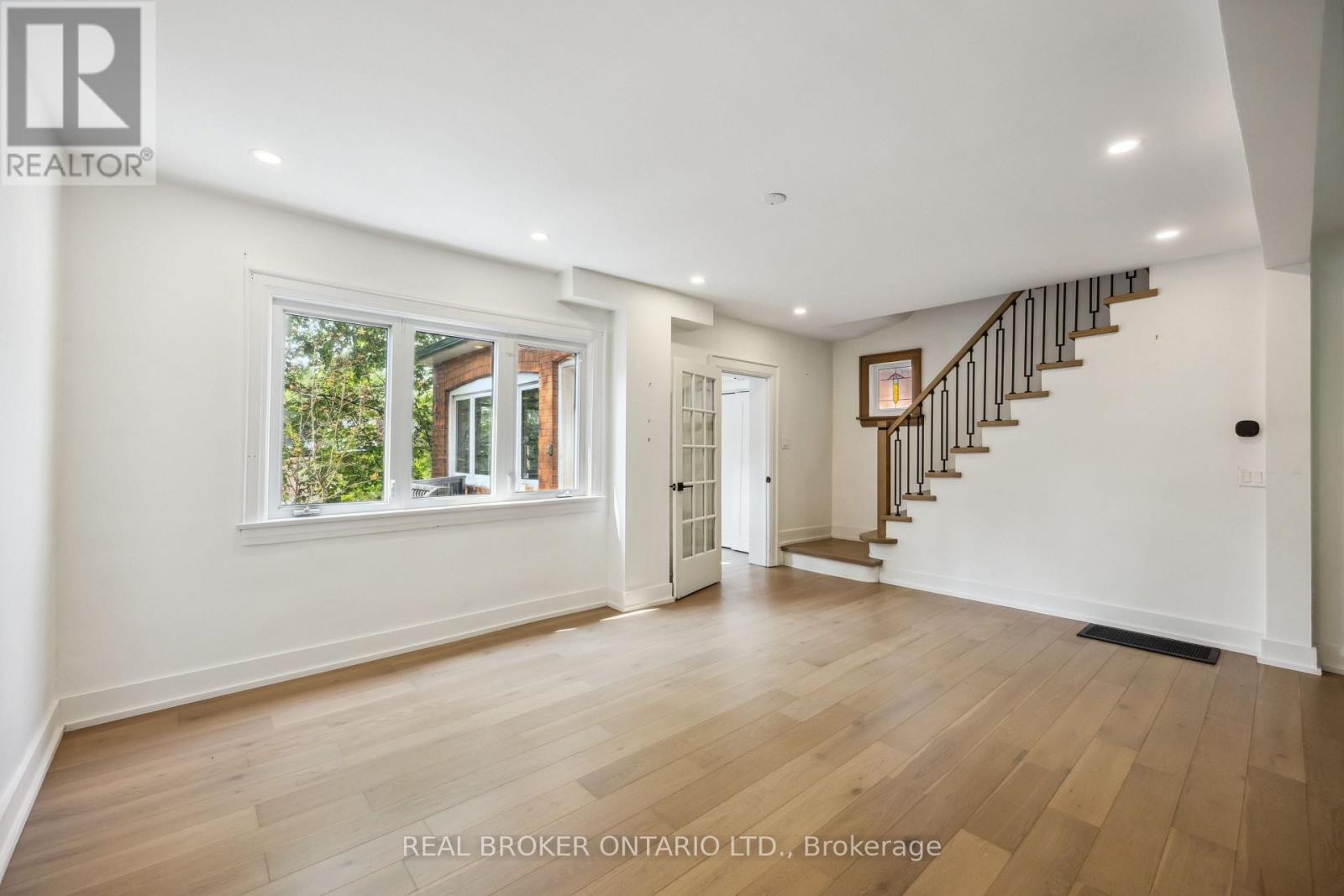 658 Davenport Road, Toronto, Ontario  M5R 1K9 - Photo 9 - C12207520