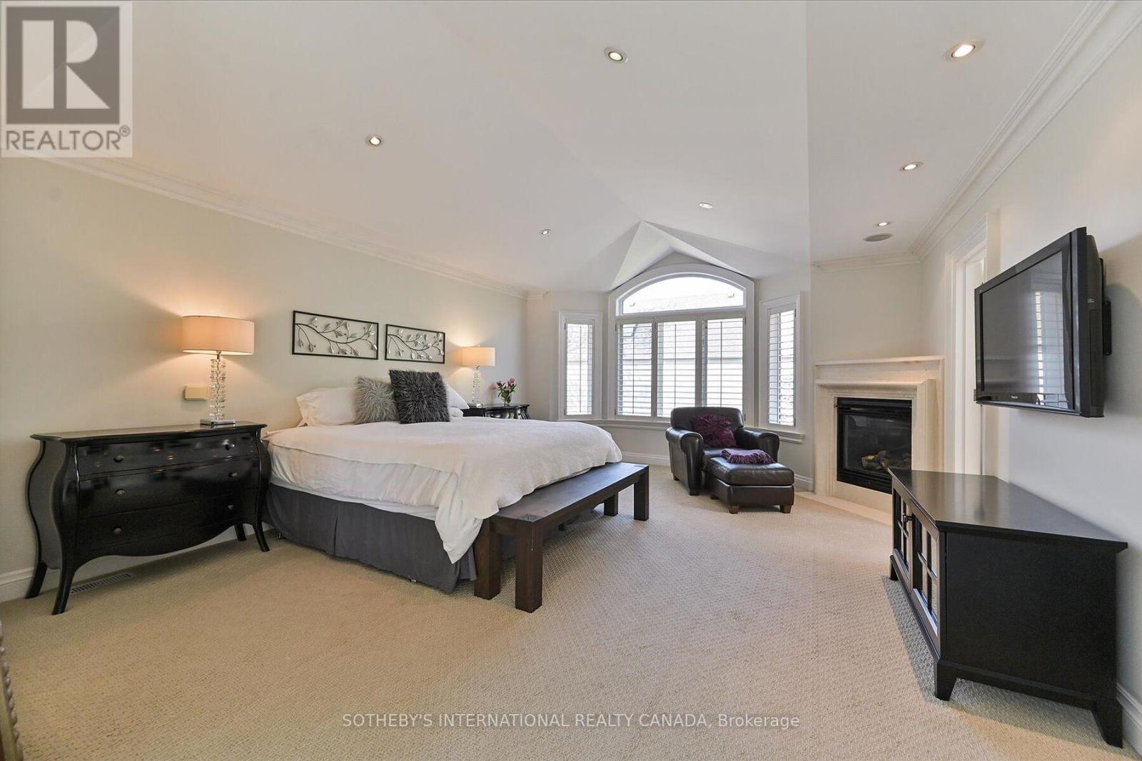 446 Elm Road, Toronto, Ontario  M3W 3W9 - Photo 18 - C12207593