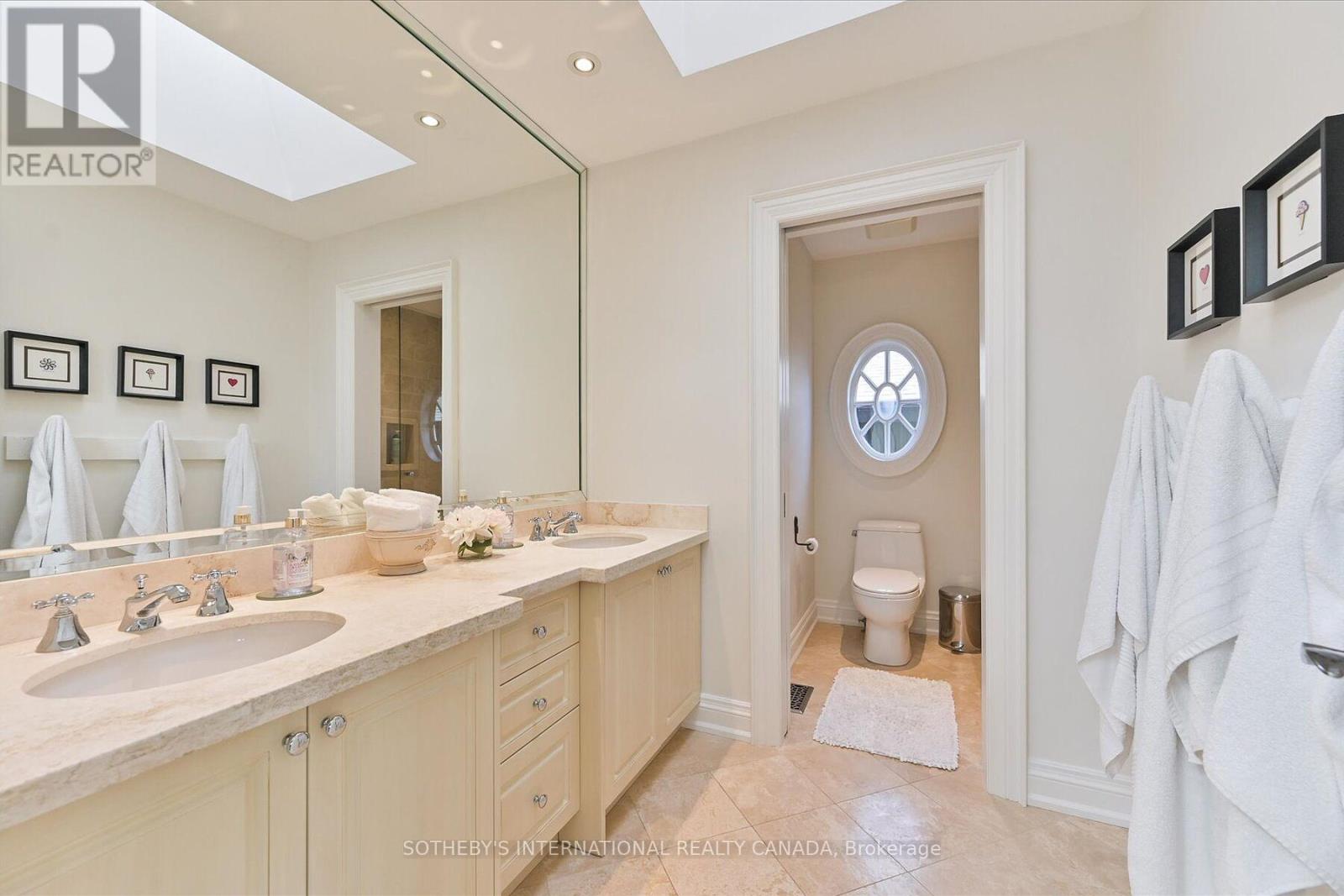 446 Elm Road, Toronto, Ontario  M3W 3W9 - Photo 22 - C12207593