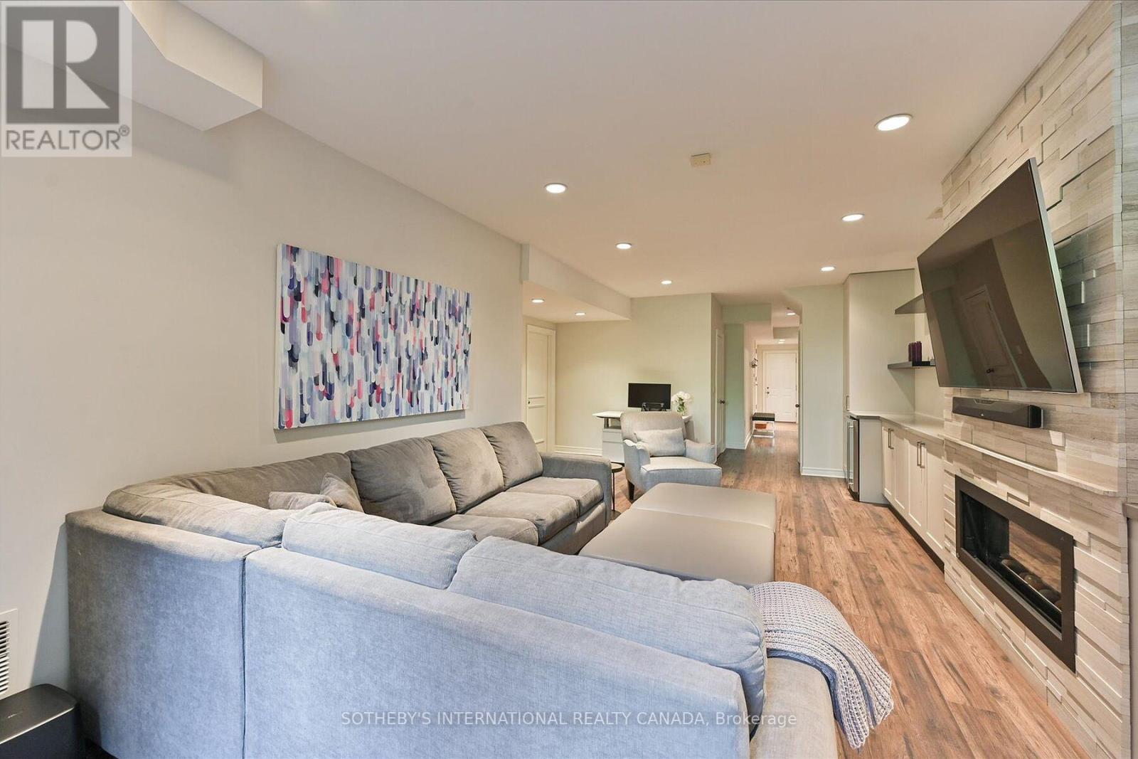 446 Elm Road, Toronto, Ontario  M3W 3W9 - Photo 25 - C12207593