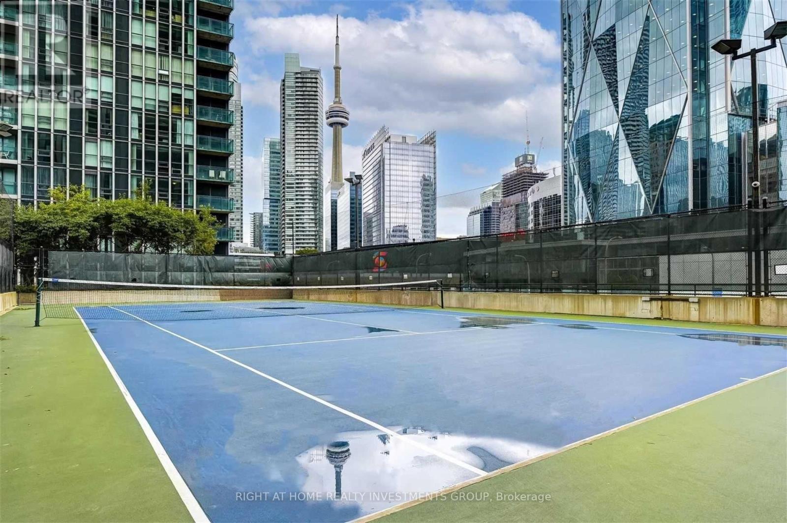 2302 - 16 Yonge Street, Toronto (Waterfront Communities), Ontario  M5E 2A3 - Photo 15 - C12207620