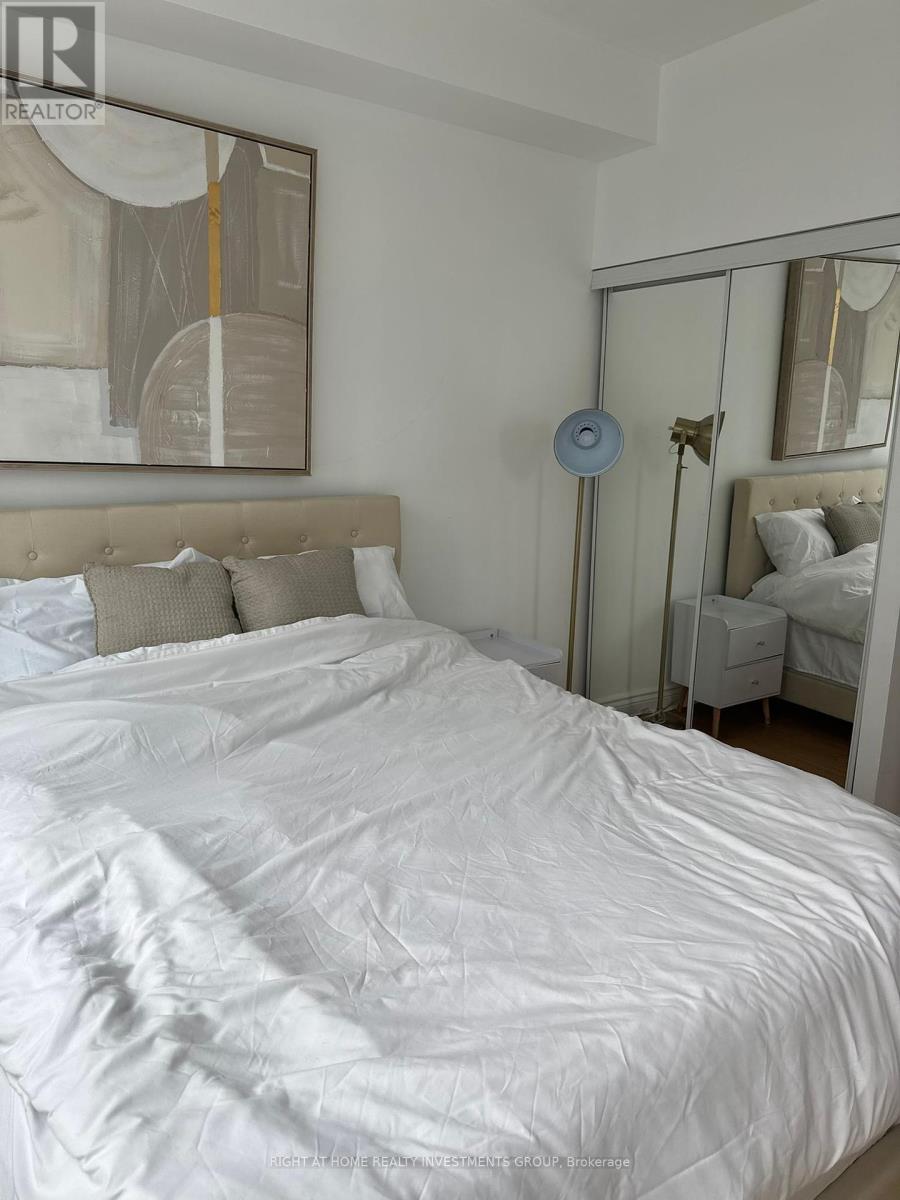 2302 - 16 Yonge Street, Toronto (Waterfront Communities), Ontario  M5E 2A3 - Photo 7 - C12207620
