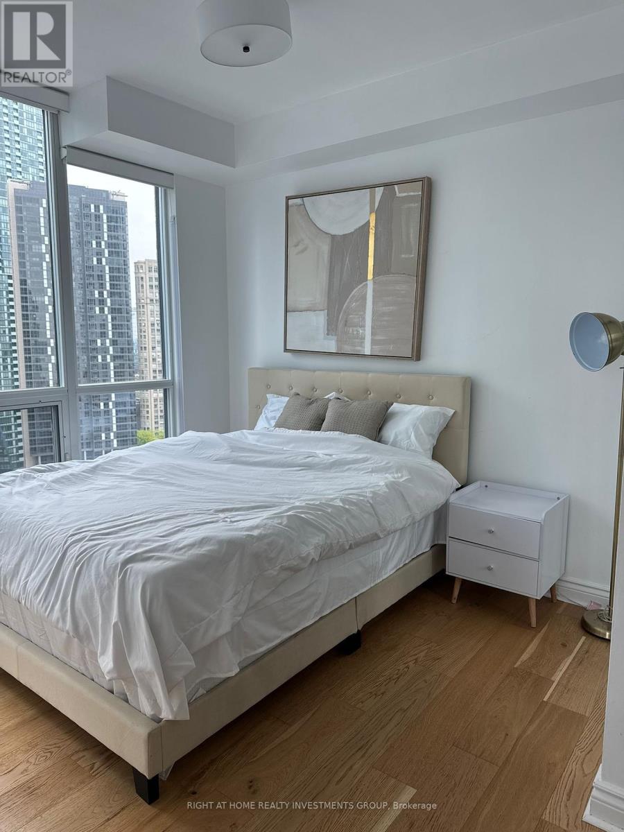2302 - 16 Yonge Street, Toronto (Waterfront Communities), Ontario  M5E 2A3 - Photo 8 - C12207620