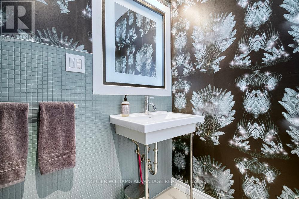 104 Ossington Avenue, Toronto, Ontario  M6J 2Z4 - Photo 13 - C12207631