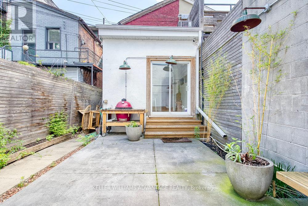 104 Ossington Avenue, Toronto, Ontario  M6J 2Z4 - Photo 17 - C12207631