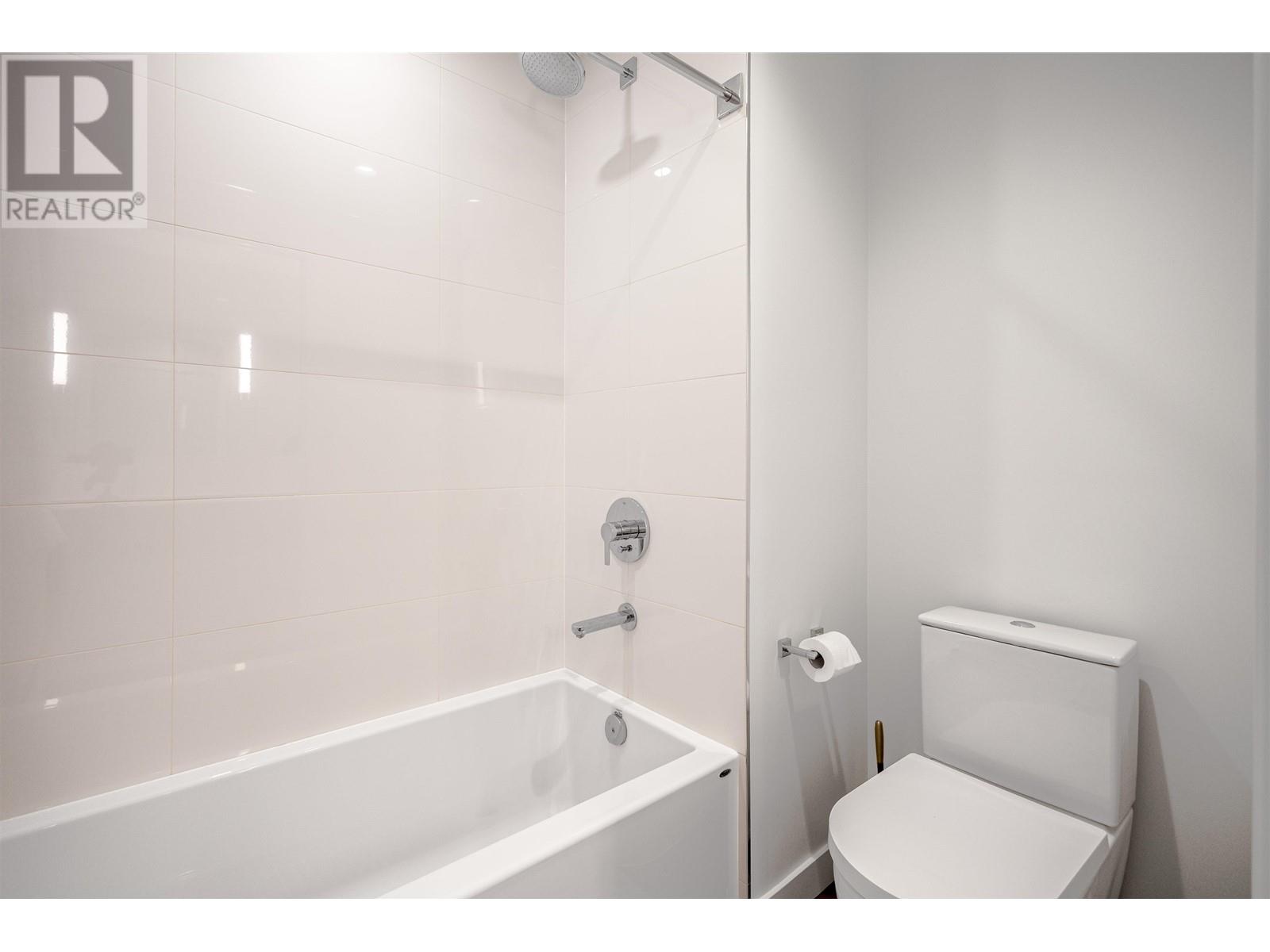 8 1960 Glenaire Drive, North Vancouver, British Columbia  V7P 1Y1 - Photo 27 - R3012779