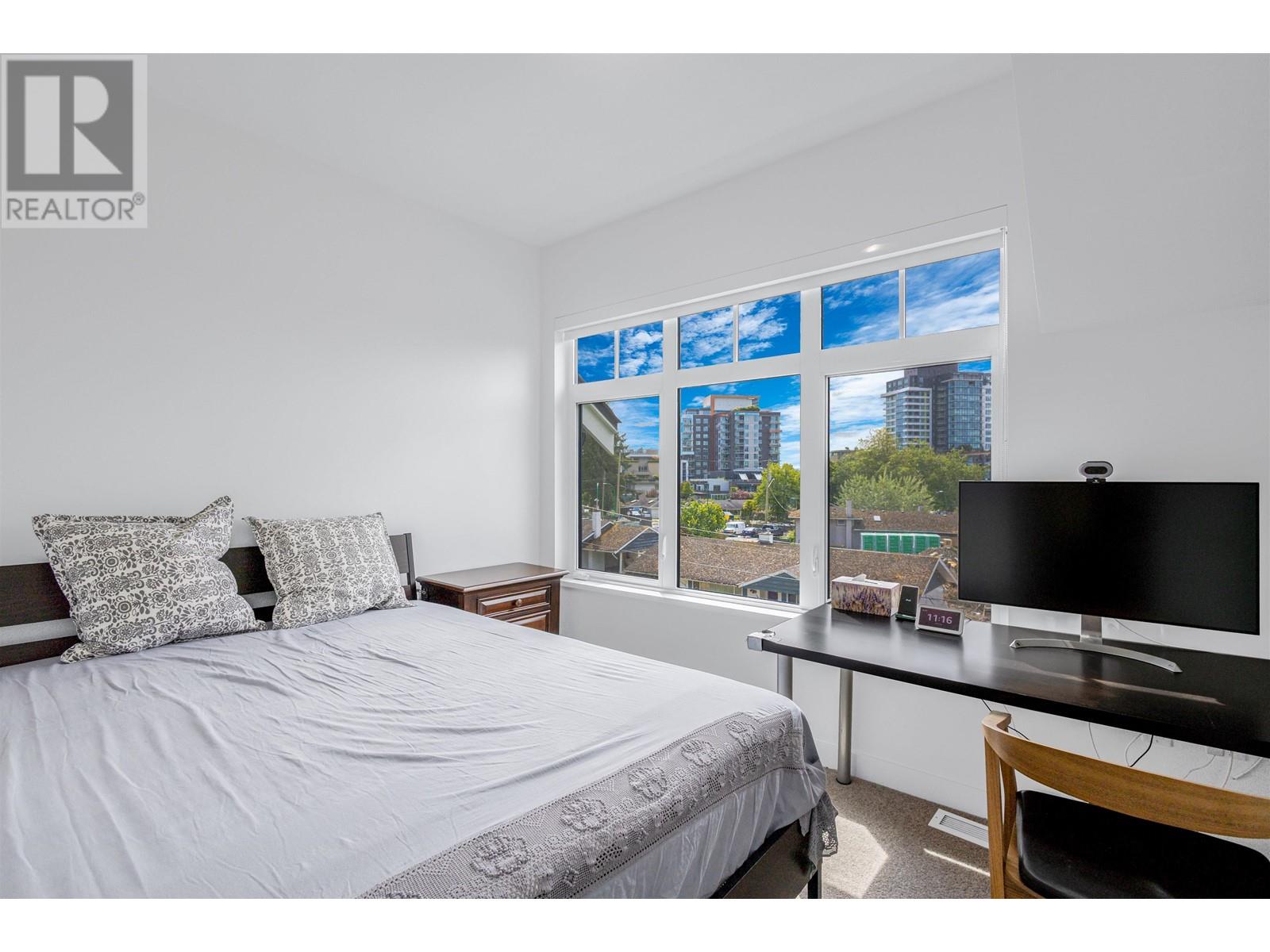 8 1960 Glenaire Drive, North Vancouver, British Columbia  V7P 1Y1 - Photo 28 - R3012779