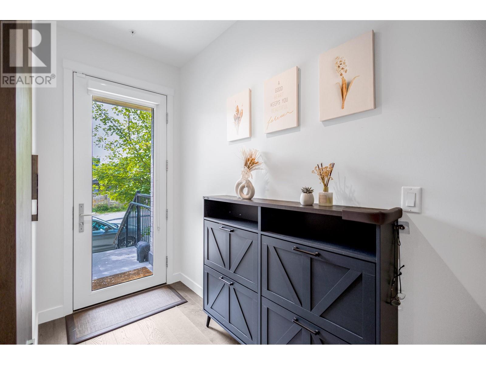 8 1960 Glenaire Drive, North Vancouver, British Columbia  V7P 1Y1 - Photo 16 - R3012779