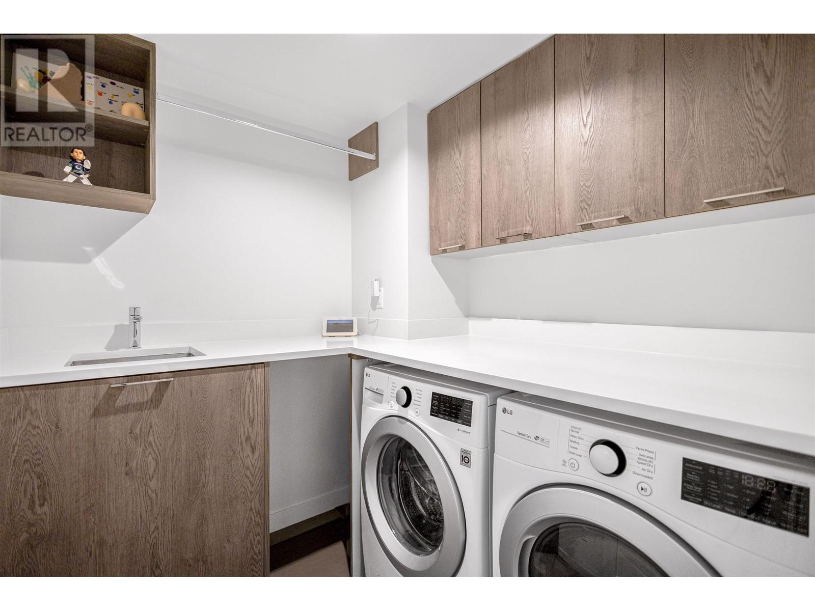 8 1960 Glenaire Drive, North Vancouver, British Columbia  V7P 1Y1 - Photo 33 - R3012779