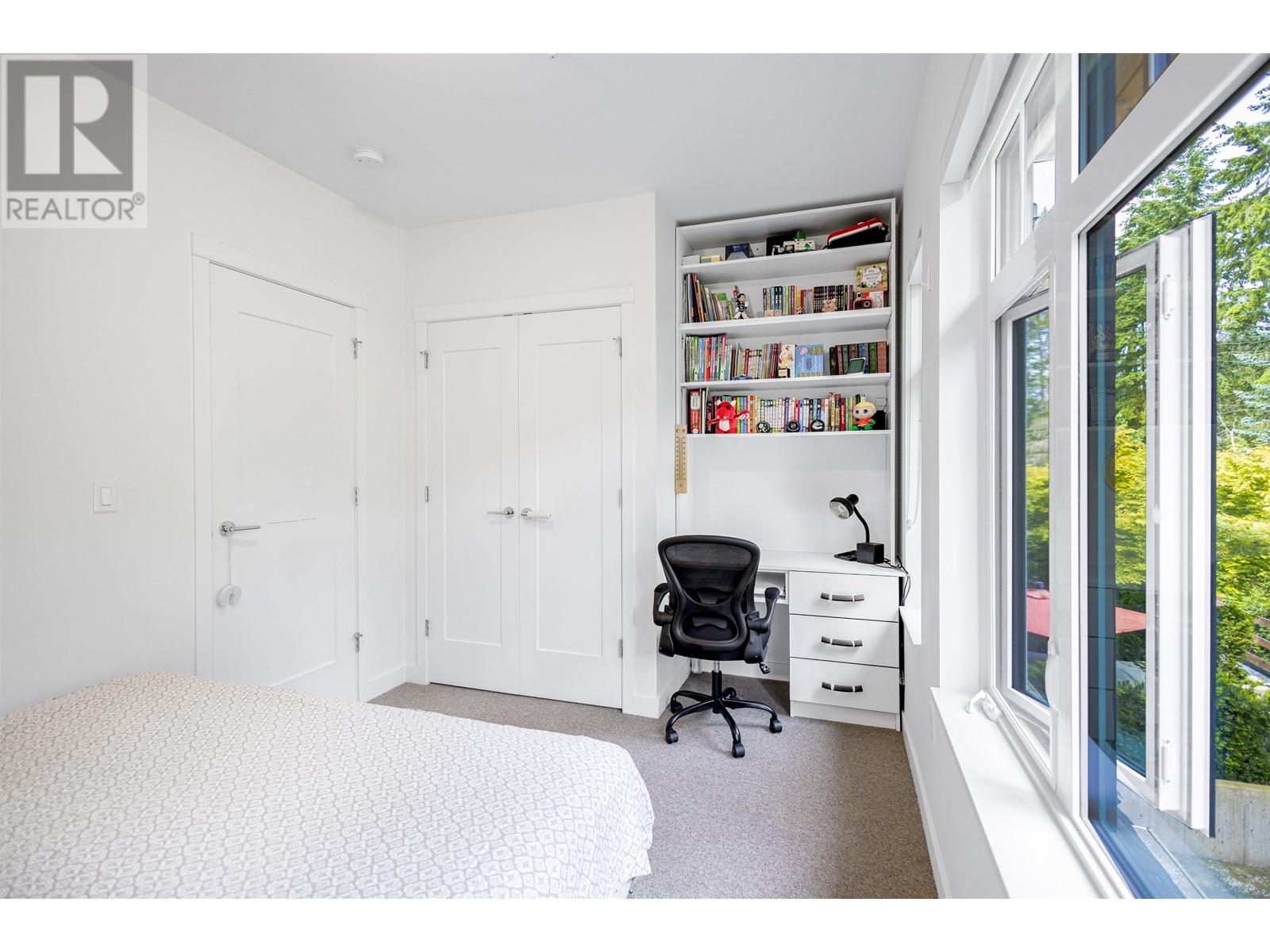 8 1960 Glenaire Drive, North Vancouver, British Columbia  V7P 1Y1 - Photo 25 - R3012779