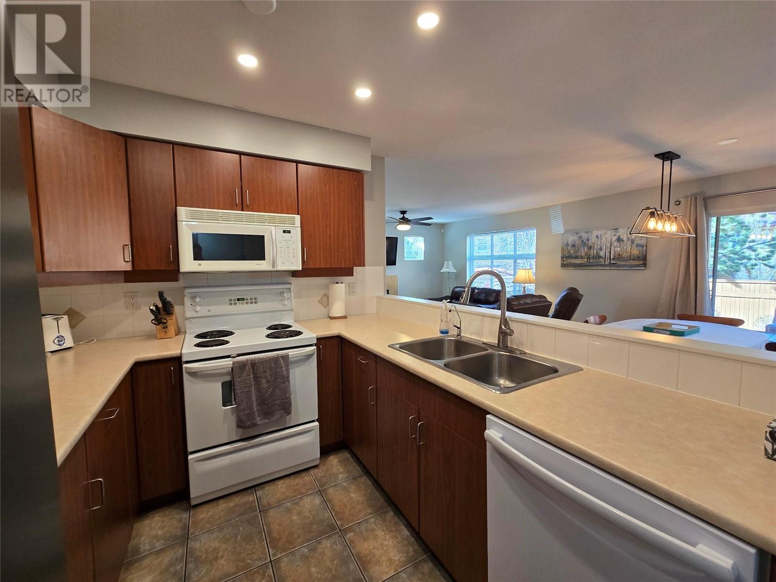 7600 Cottonwood Drive Unit# 19, Osoyoos, British Columbia  V0H 1V3 - Photo 4 - 10343606