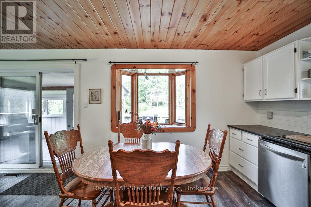 410 Etwell Road, Huntsville, Ontario  P1H 2J2 - Photo 22 - X12086430