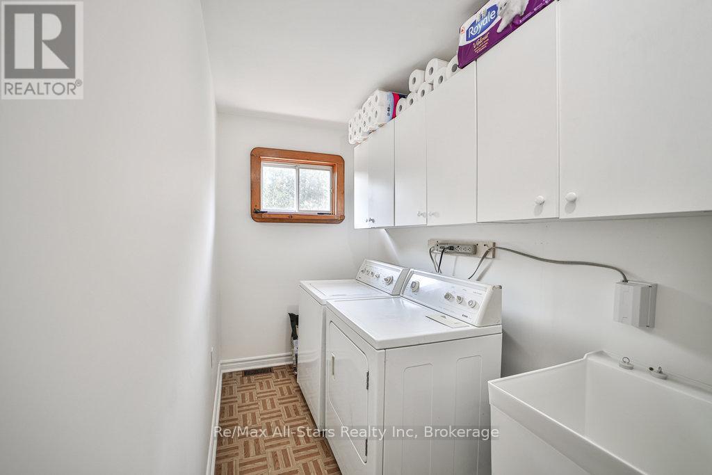 410 Etwell Road, Huntsville, Ontario  P1H 2J2 - Photo 30 - X12086430