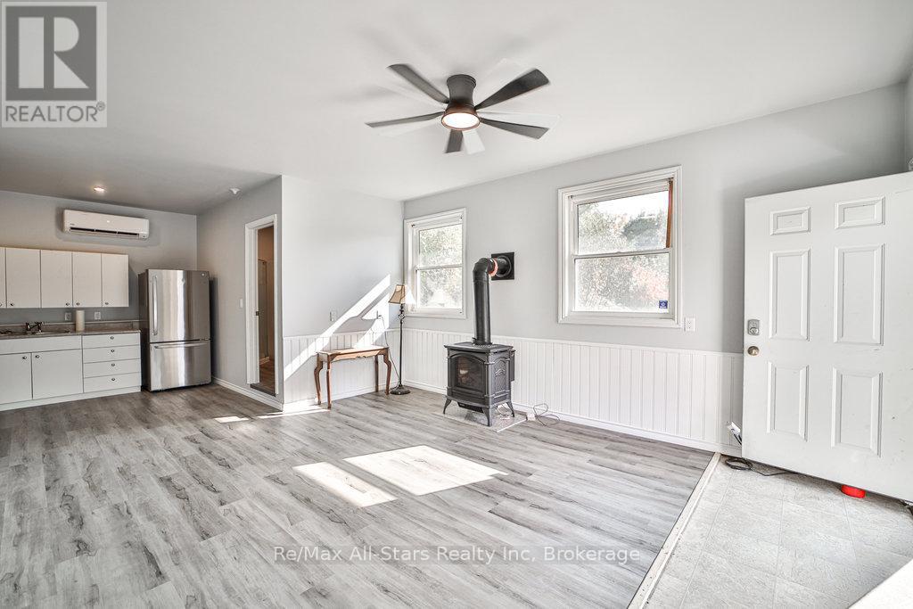 410 Etwell Road, Huntsville, Ontario  P1H 2J2 - Photo 38 - X12086430