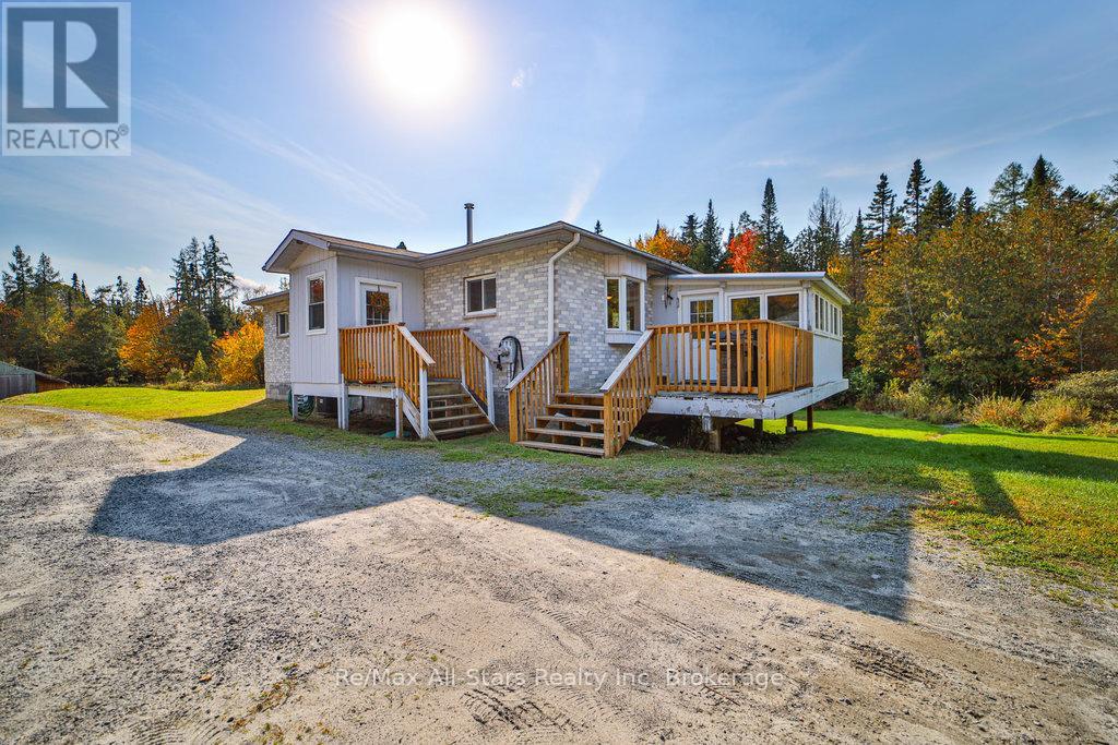410 Etwell Road, Huntsville, Ontario  P1H 2J2 - Photo 6 - X12086430
