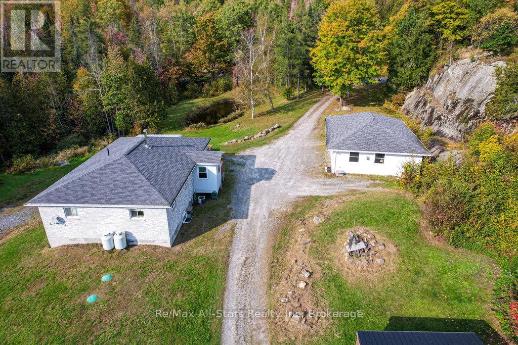 410 Etwell Road, Huntsville, Ontario  P1H 2J2 - Photo 8 - X12086430
