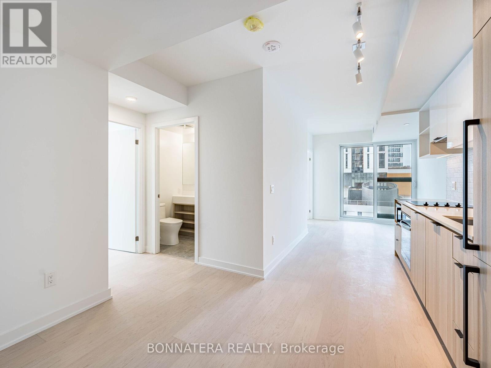 1503 - 252 Church Street, Toronto, Ontario  M5B 1Z2 - Photo 9 - C12105655