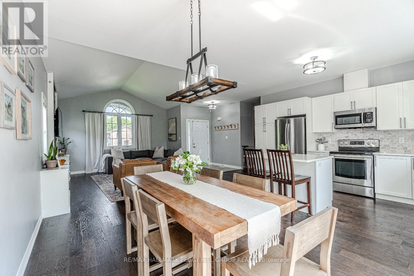 55 Donlands Court, Severn, Ontario  L0K 1E0 - Photo 6 - S12207500