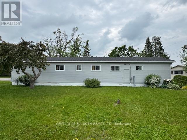 1 Orr Drive, Oro-Medonte, Ontario  L3V 0P9 - Photo 19 - S12207506