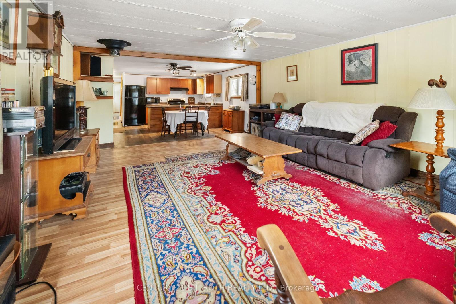 1 Orr Drive, Oro-Medonte, Ontario  L3V 0P9 - Photo 3 - S12207506
