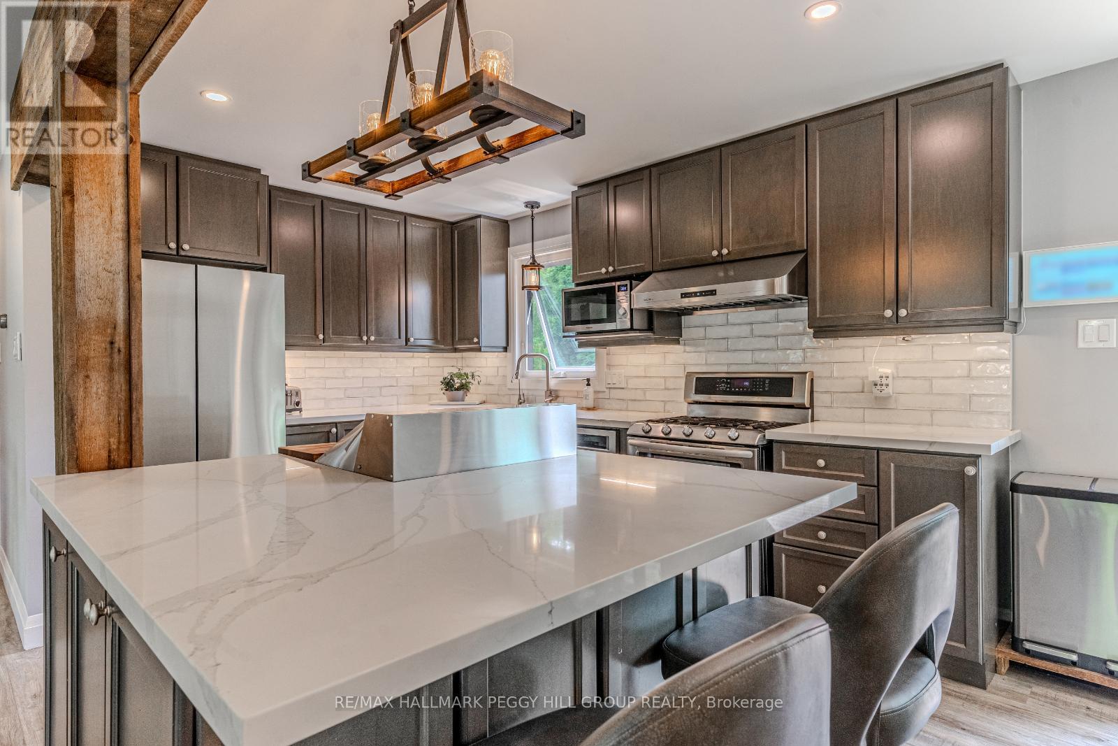 34 Foyston Park Circle, Springwater, Ontario  L9X 0A1 - Photo 4 - S12207568