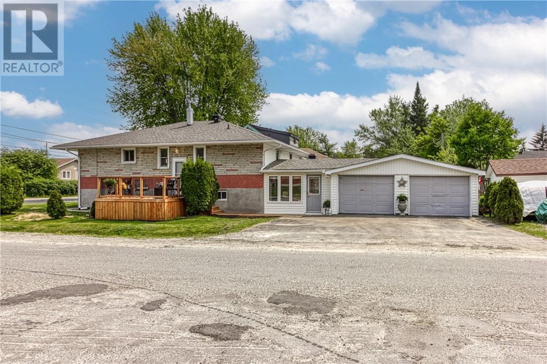 Property at 171 Second Avenue N image 1