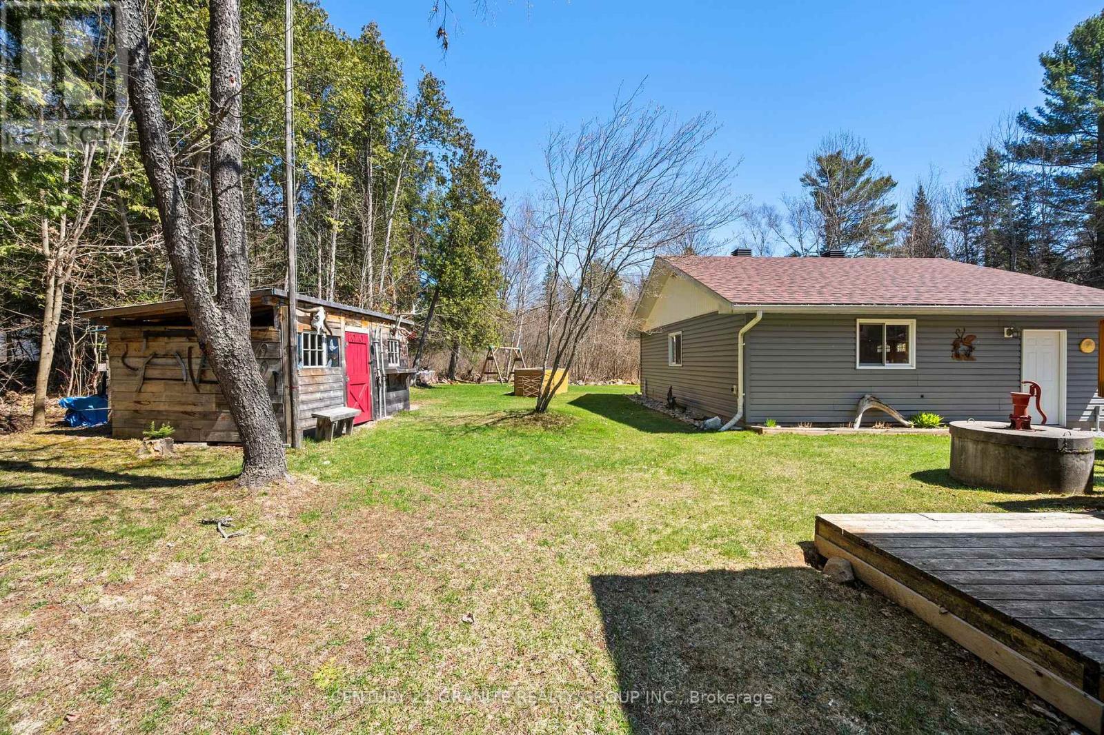 54 Cedar Drive, Hastings Highlands, Ontario K0L 1C0 - Photo 42 - X12207642