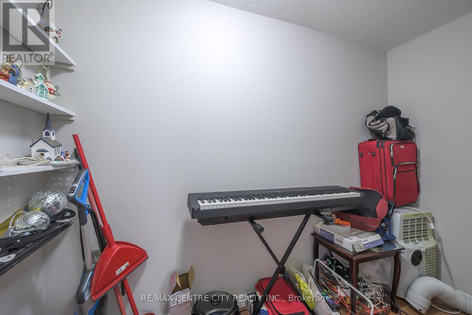 309 - 729 Deveron Crescent, London South, Ontario  N5Z 4X5 - Photo 17 - X12207660