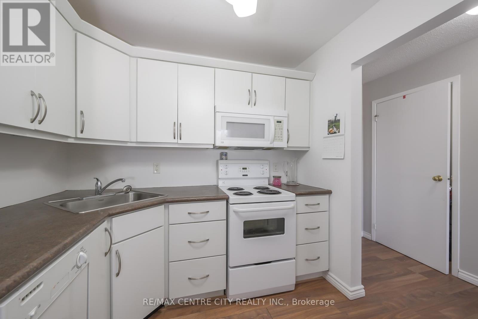 309 - 729 Deveron Crescent, London South, Ontario  N5Z 4X5 - Photo 5 - X12207660